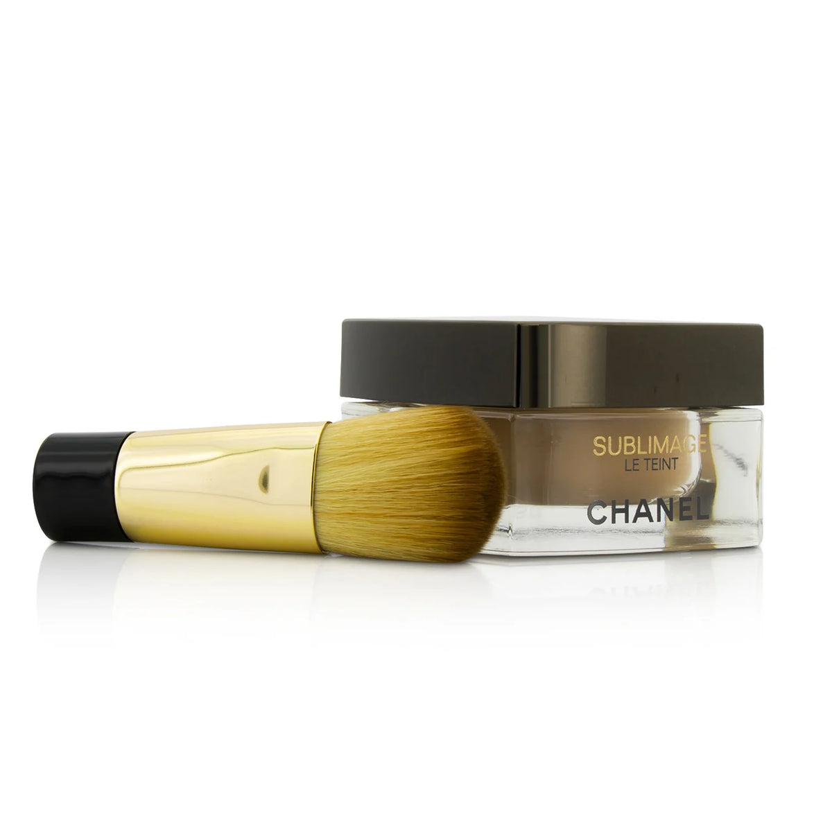 # 40 Beige Cream Foundation 30g H2420