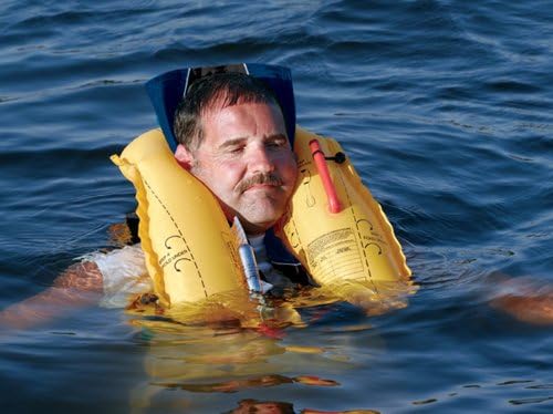 Onyx Automatic/Manual Inflatable Life Jacket S96098