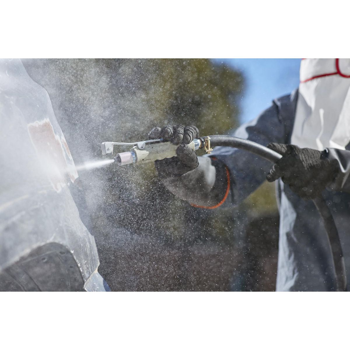 110 lb. Pressurized Abrasive Blaster N319