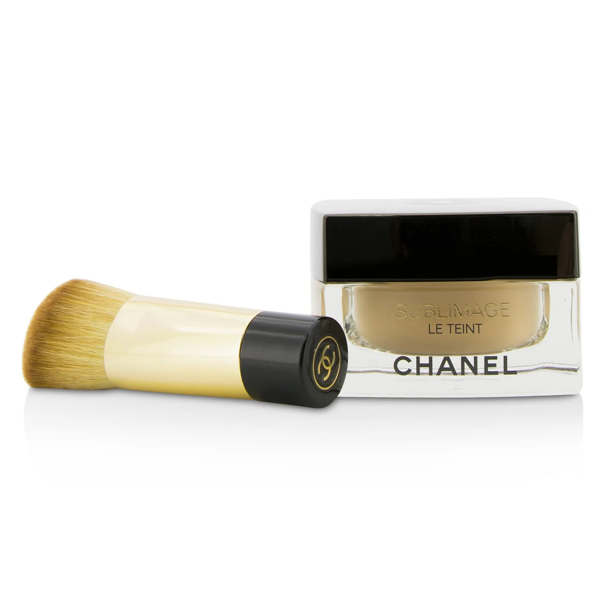 # 40 Beige Cream Foundation 30g H2420