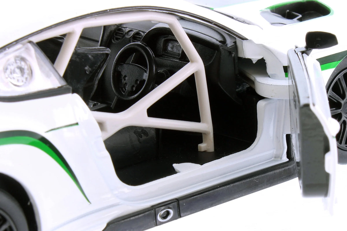 1/24 Scale White Diecast Model Car A94084