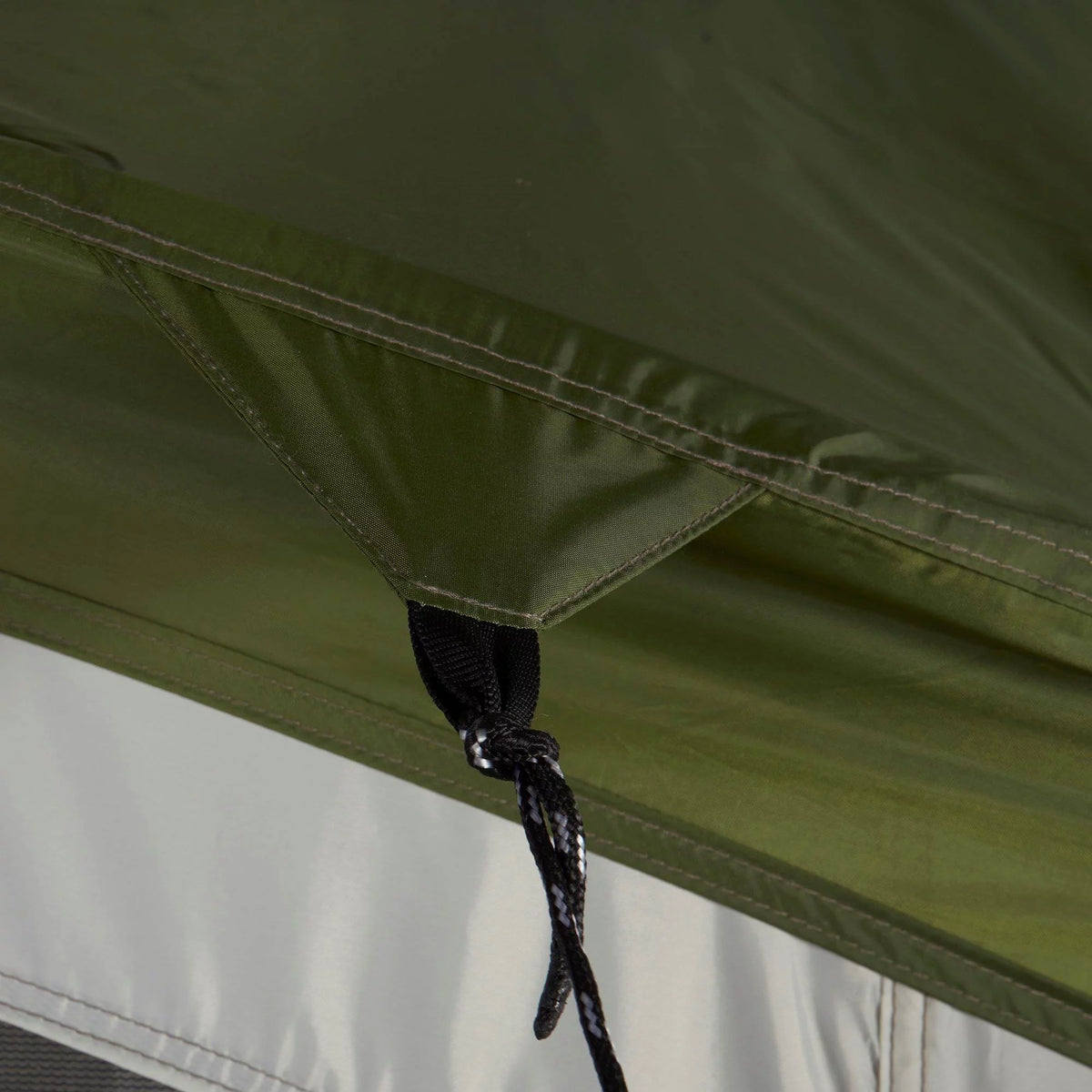 8-Person Camping Tent with Screen Room A46822