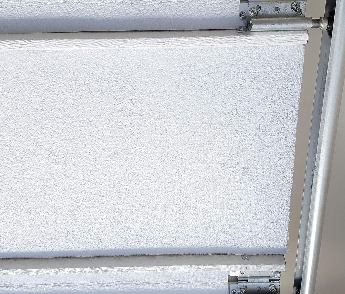 White Reflective Foam Core Garage Door Insulation Kit 18 Ft x 8 Ft R Value 8.0 I162399