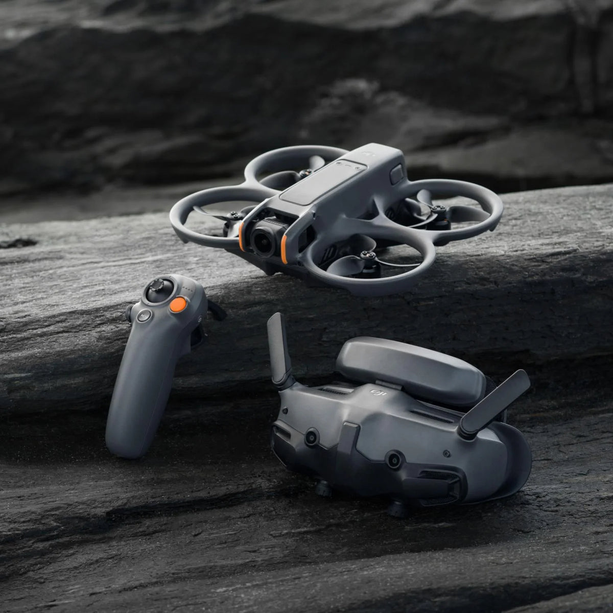 FPV Drone with 4K Camera, 3 Batteries, Goggles and RC Motion Y27755