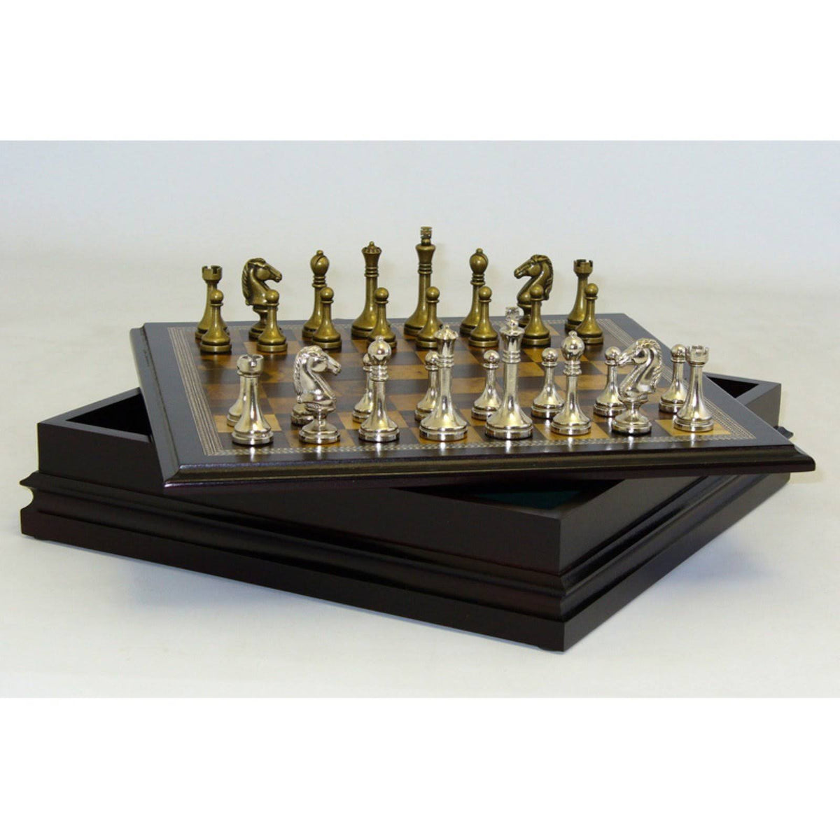 Metal Chess Set with Wood Board Q30111