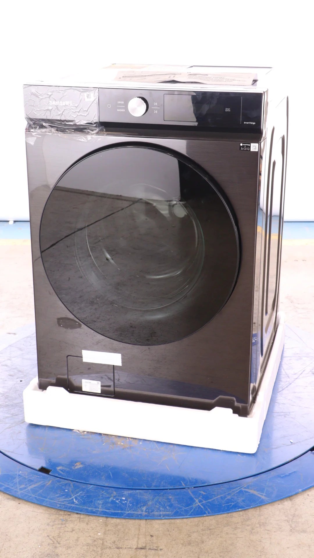 27 In. 5.3 Cu. Ft. Black Stainless Steel Front Load Washer J6699