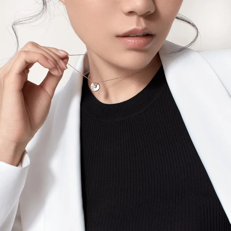 XS Model Necklace M27858