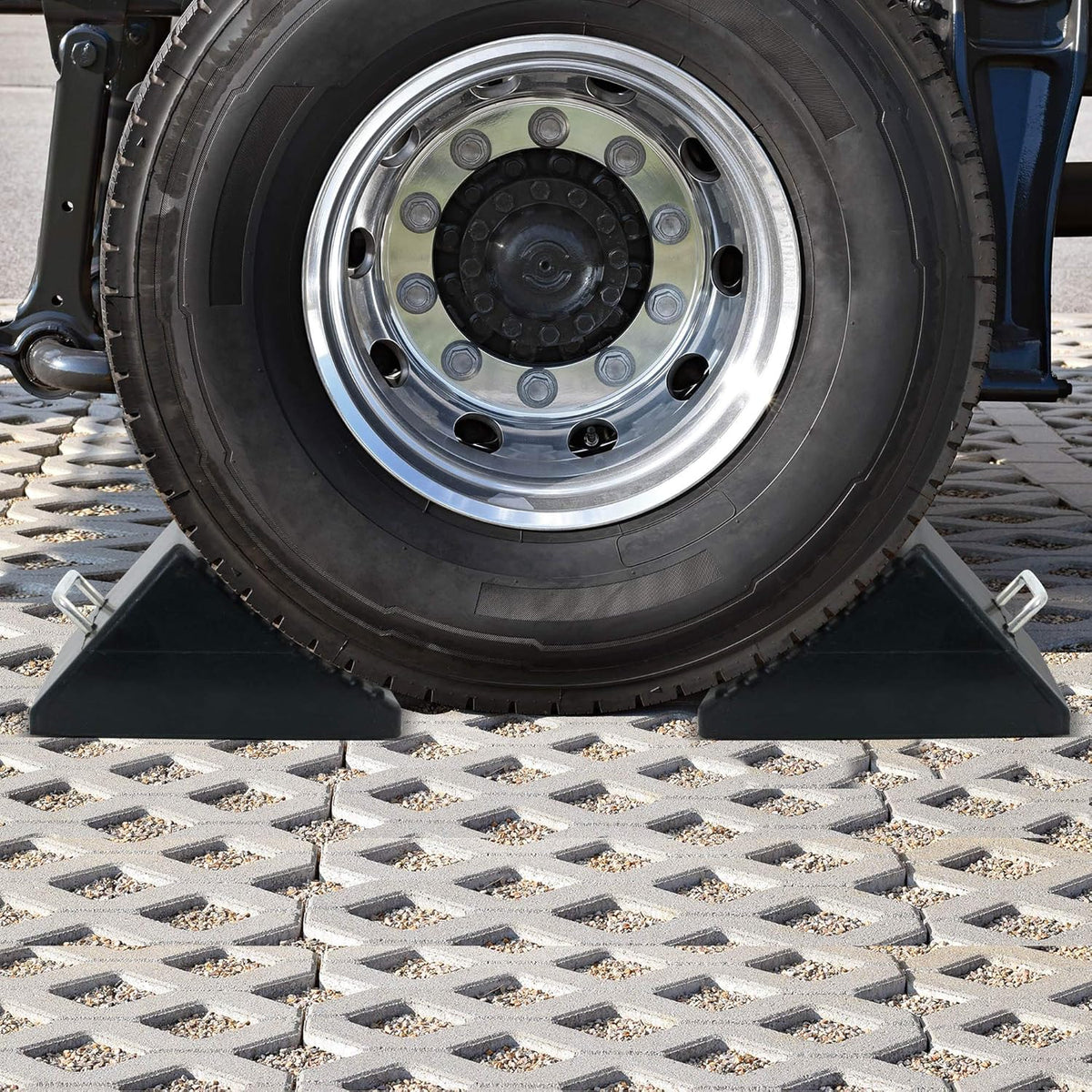 Set of 4 Heavy Duty Nylon Rubber Wheel Chocks A2622