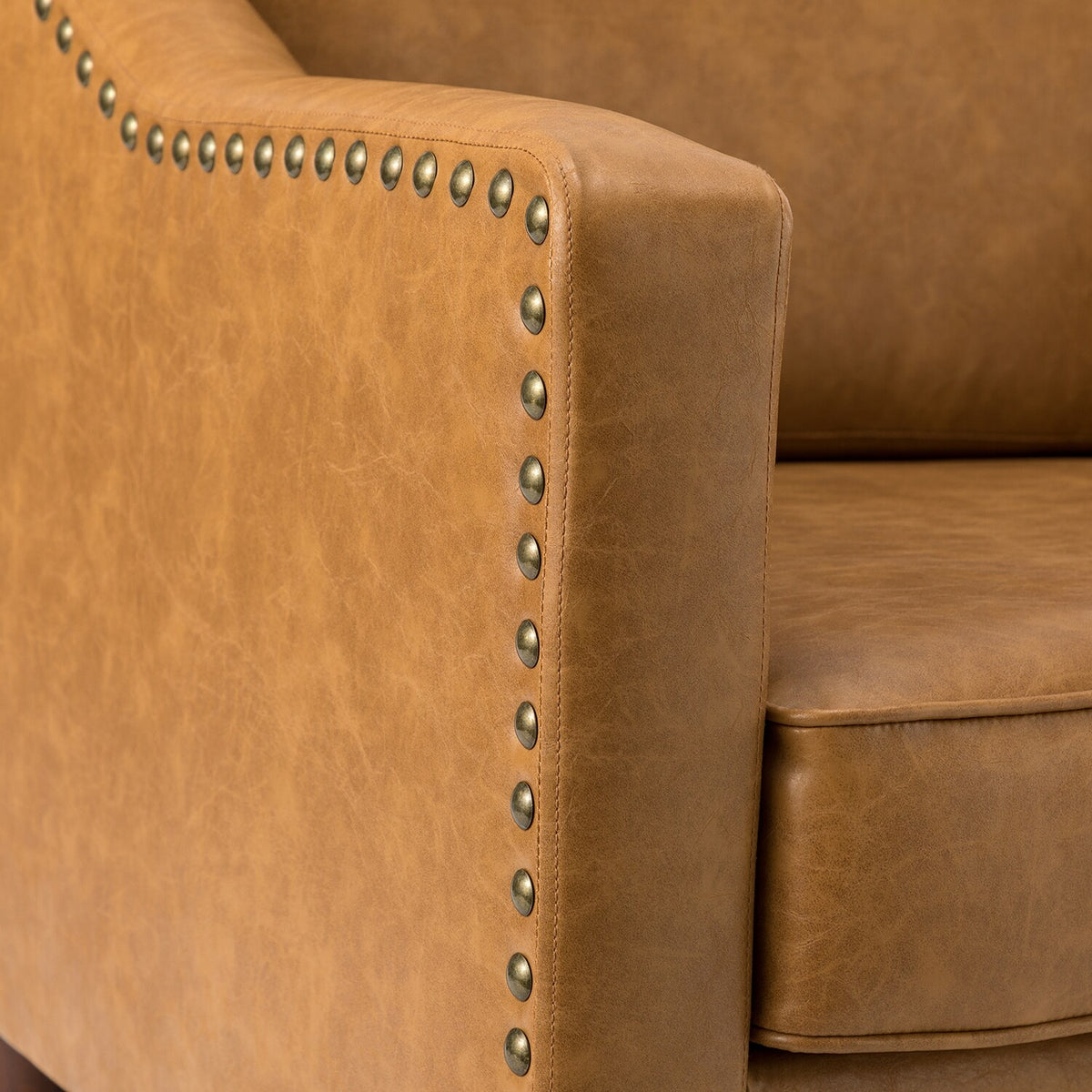 Transitional Armchair with Sloped Arms O62364