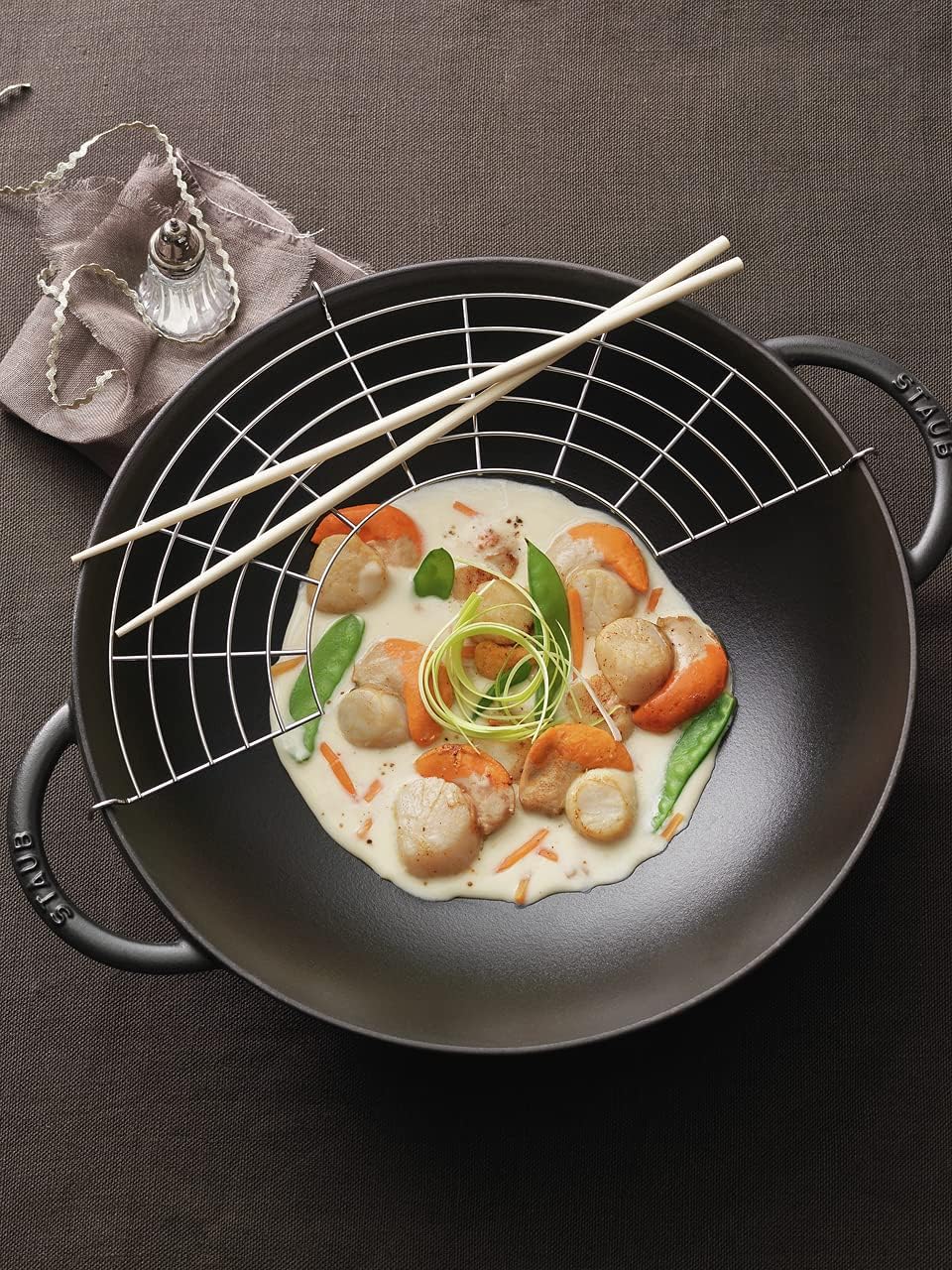 Black Matte Cast Iron Wok H279
